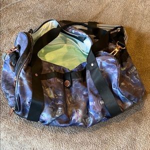 Lululemon duffle/ gym bag